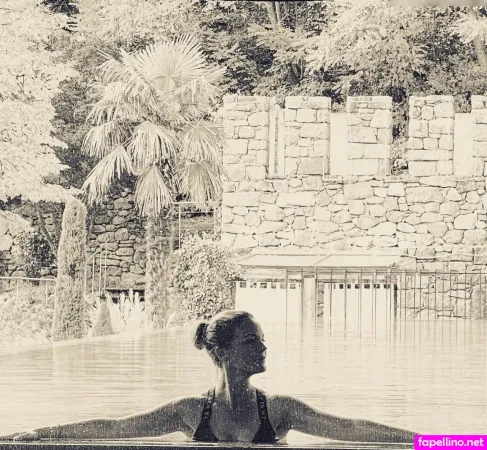 Eva Brenner OnlyFans Thumbnail #FTXOpE8zD7