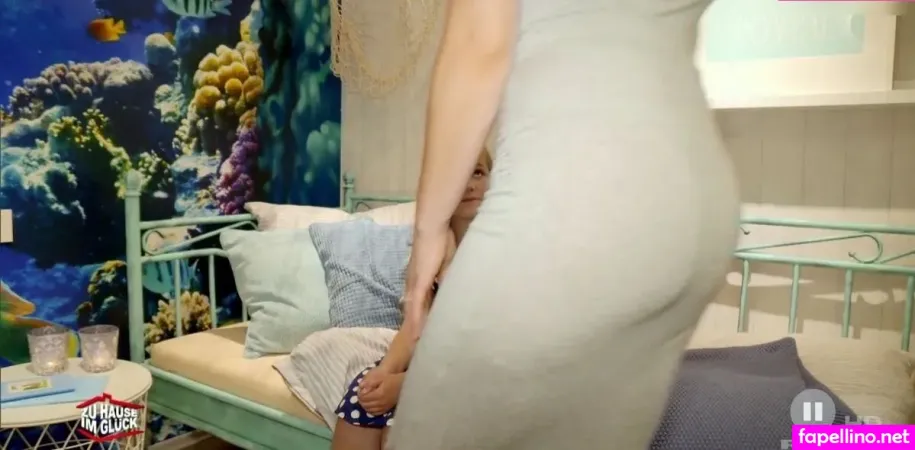 Eva Brenner OnlyFans Thumbnail #Q3PngRPPxE