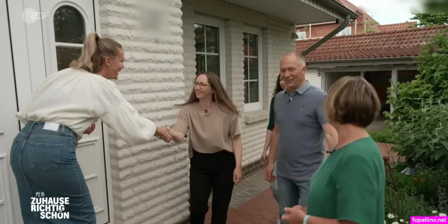 Eva Brenner OnlyFans Thumbnail #QHzYFHx9vF