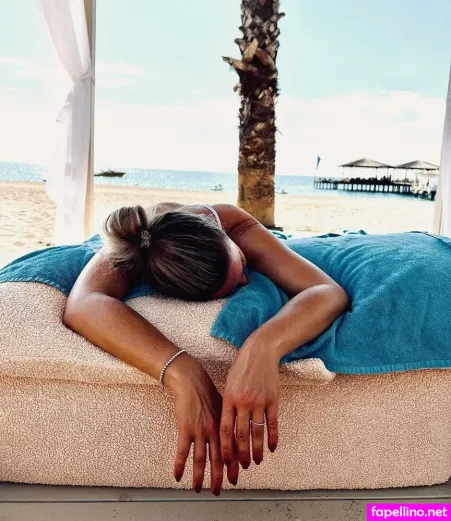 Eva Brenner OnlyFans Thumbnail #kbo0C2sSY0