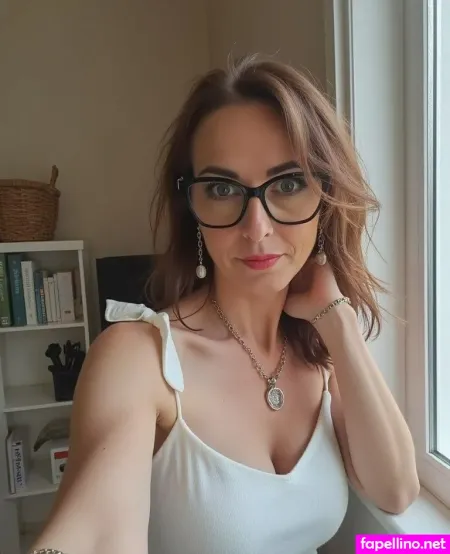 Eva Cherie OnlyFans Thumbnail #1Ys87NCOX2