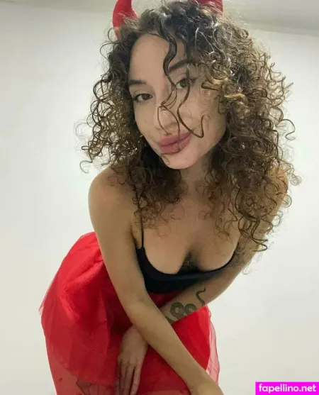 Eva Curl OnlyFans Thumbnail #P38kIlgKIR