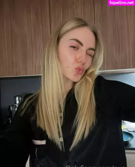 Eva E OnlyFans Thumbnail #lo8HuNbe08