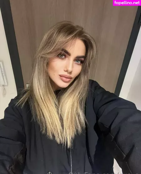 Eva E OnlyFans Thumbnail #mvspn1J7iG