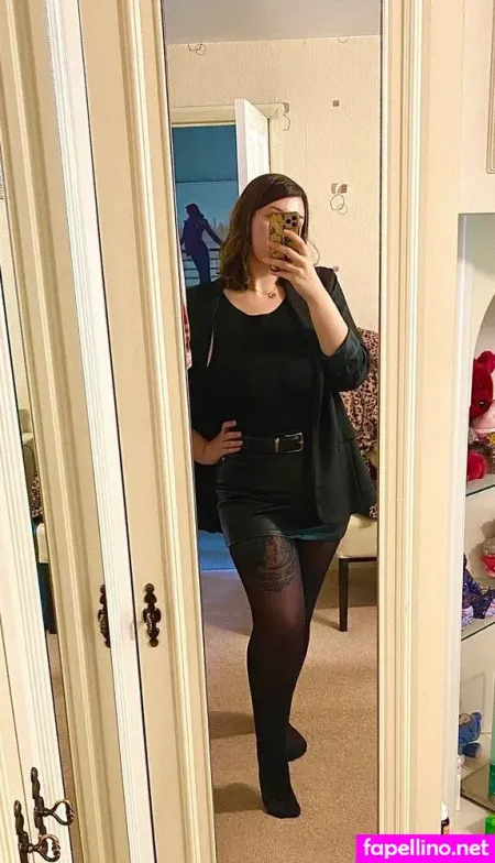 Eva Elizabeth OnlyFans Thumbnail #P52h783hFD