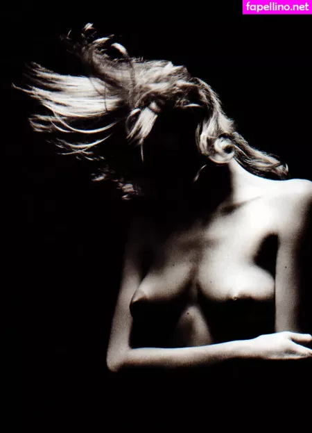 Eva Herzigova OnlyFans Thumbnail #TbDZge7rXv