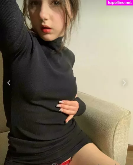 Eva Kross OnlyFans Thumbnail #woYN2SsVor