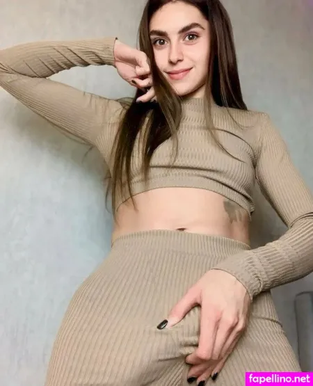 Eva Lanche OnlyFans Thumbnail #K9J3oFhvny