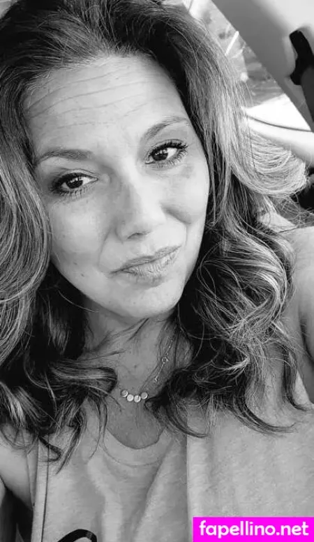 Eva M Sinclair OnlyFans Thumbnail #p22w76B6M9