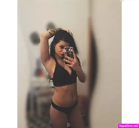 Eva Marie Faber OnlyFans Thumbnail #ivHhS7szeF