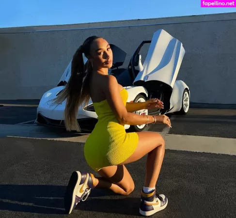 Eva Marisol Gutowski OnlyFans Thumbnail #2taLJ96avf