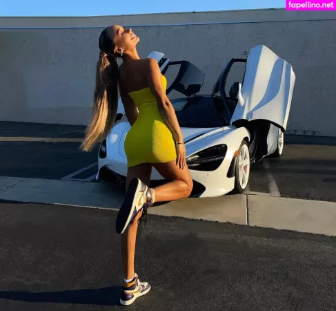 Eva Marisol Gutowski OnlyFans Thumbnail #wqhSv0wWws