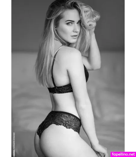 Eva Mikulski OnlyFans Thumbnail #ER2X0TRvLS