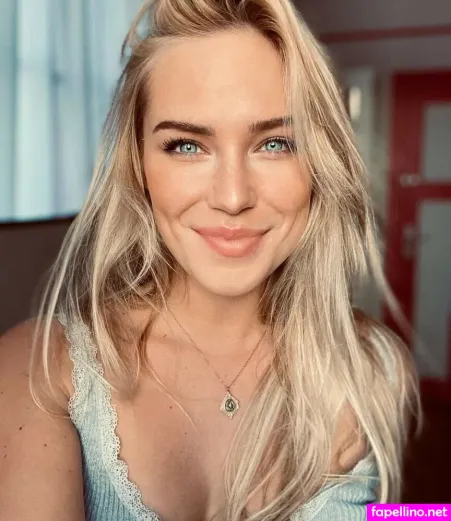 Eva Mikulski OnlyFans Thumbnail #Xpkb4YnCzv
