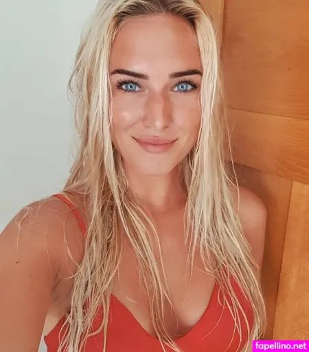 Eva Mikulski OnlyFans Thumbnail #onh923Ij3b