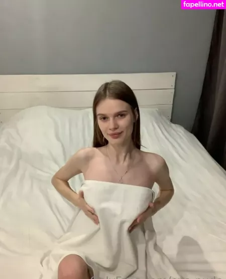 Eva Nude11 OnlyFans Thumbnail #e4r4x6drQh