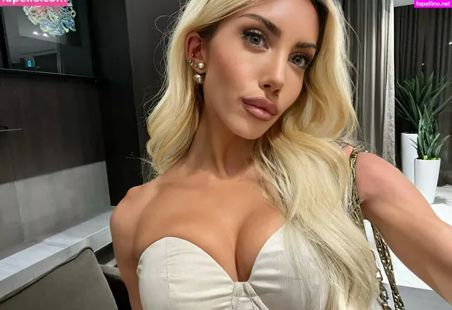 Eva Rende OnlyFans Thumbnail #TGEv57jOrg