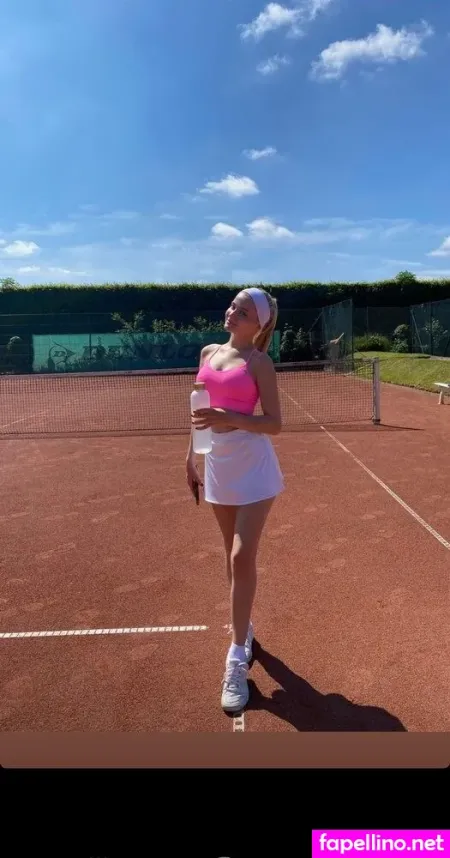 Eva Schmidthals OnlyFans Thumbnail #cVwnM8BsGg