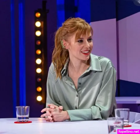 Eva Schulz OnlyFans Thumbnail #04qVFyMSpv