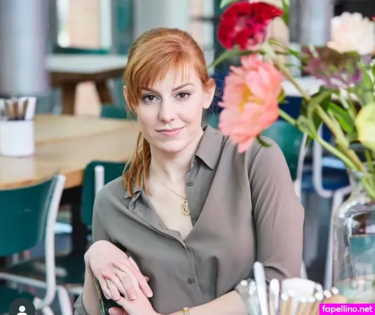 Eva Schulz OnlyFans Thumbnail #5FjNjSC68j