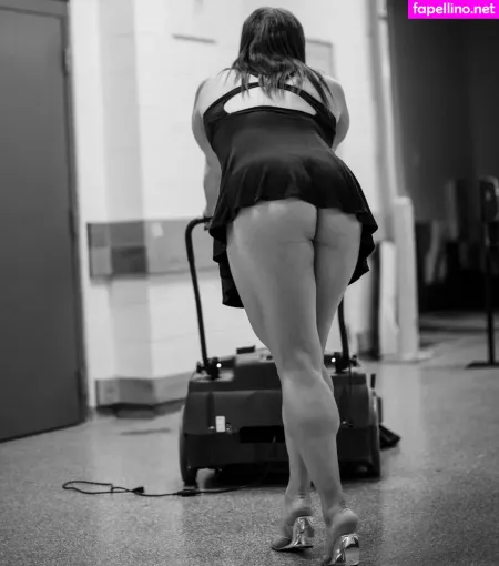 Eva The Supergirl OnlyFans Thumbnail #YAWLO6unRK