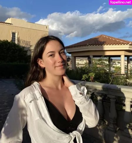 Eva Tolub OnlyFans Thumbnail #XsmRZ16hbG