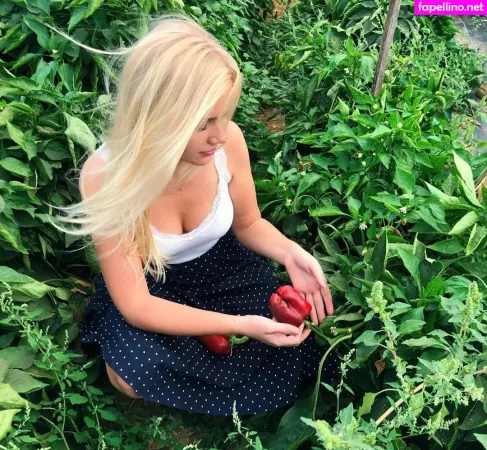 Eva Vlaardingerbroek OnlyFans Thumbnail #0Aq04uyH38