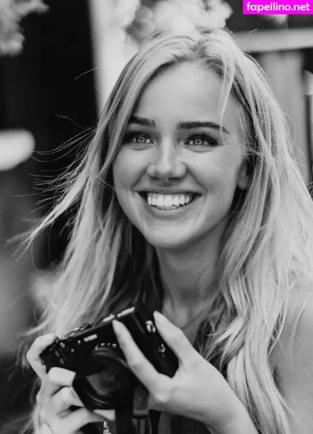 Eva Vlaardingerbroek OnlyFans Thumbnail #ETuC5dO8sE