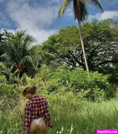 Evaaklm OnlyFans Thumbnail #TbsLpg9jSb