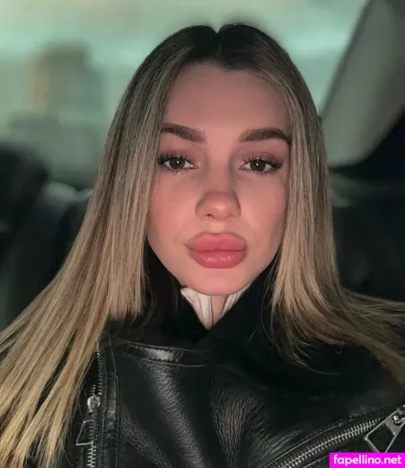 Evaaroseex OnlyFans Thumbnail #evYI8kv8aQ