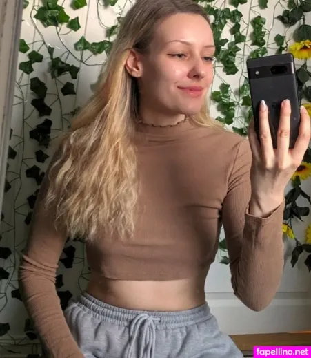 Evabreem Main Profile Photo