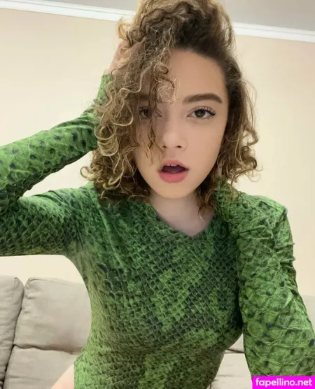 Evacurlysue OnlyFans Thumbnail #jM7MZgPFMj