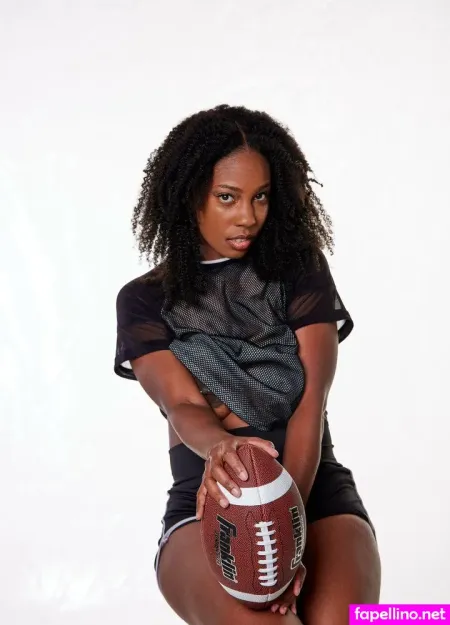 Evadenolafree OnlyFans Thumbnail #8cD6V78pDw