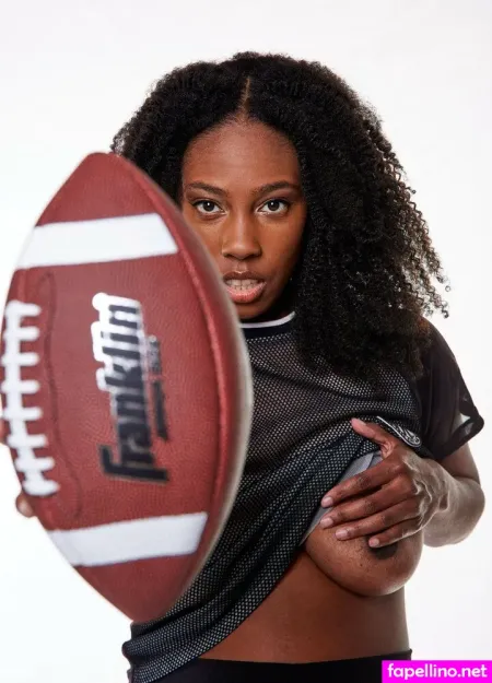 Evadenolafree OnlyFans Thumbnail #AJqJf87fbO