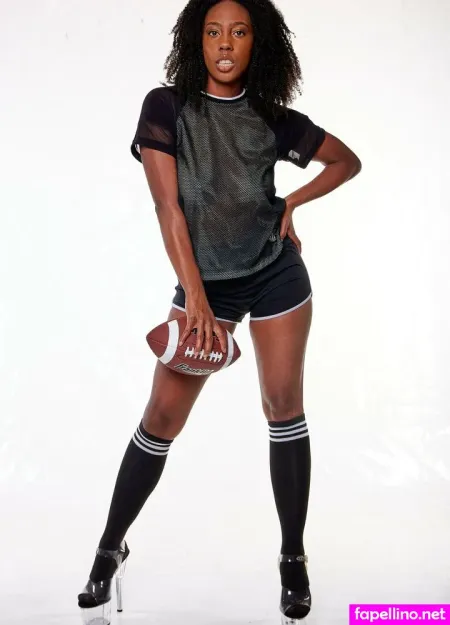 Evadenolafree OnlyFans Thumbnail #LKm1Eh9Bg7