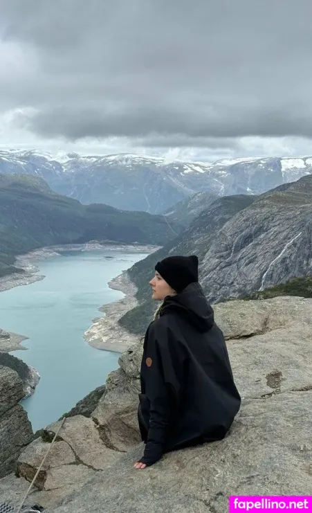 Evaelfiefree 1 OnlyFans Thumbnail #ohFDBFuqHW