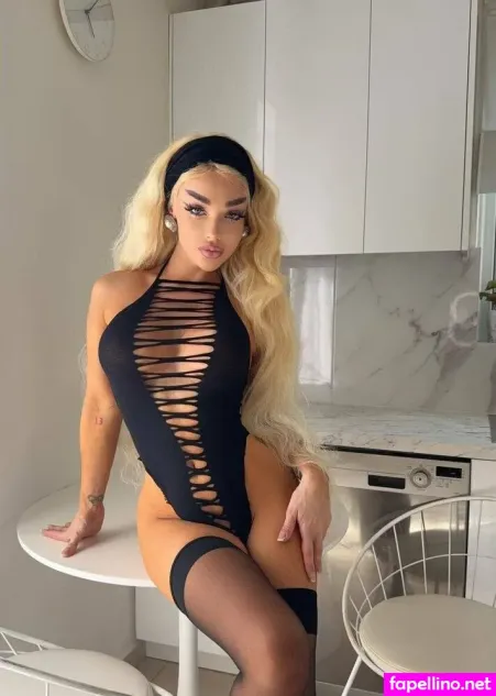 Evakisses OnlyFans Thumbnail #EbupJtb9IF