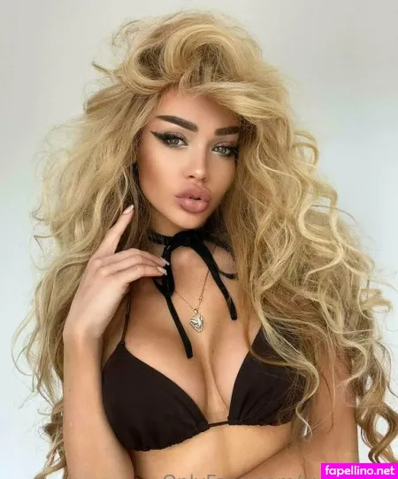 Evakisses OnlyFans Thumbnail #xGyfuwMiY7