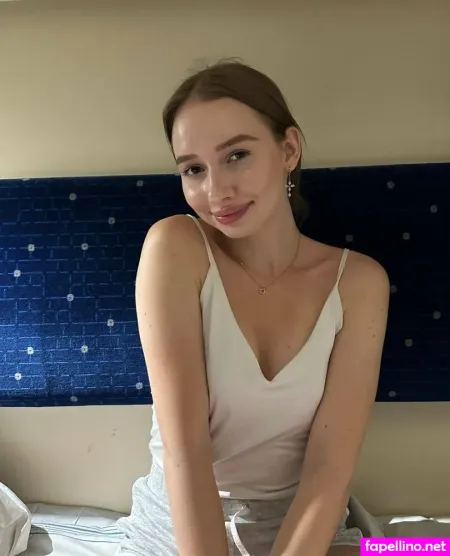 Evaleeloo OnlyFans Thumbnail #kHgL8V8AYD