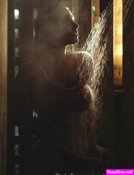 Evalovia 4 OnlyFans Thumbnail #Z7E0vZsrwO