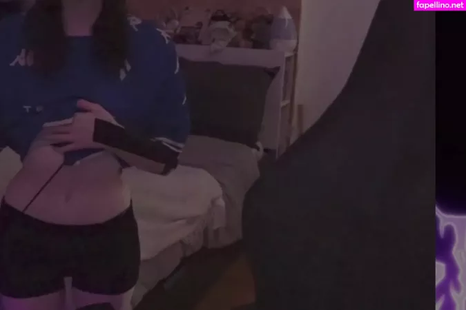 Evalunna OnlyFans Thumbnail #URyJvMLLyb