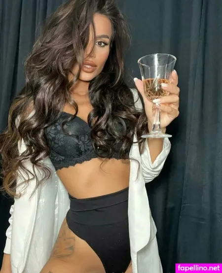 Evamarie96 OnlyFans Thumbnail #TpZuMbvTan