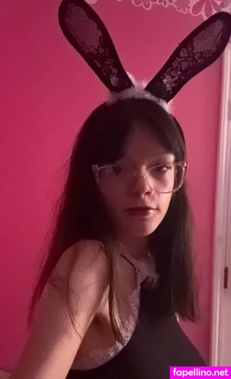 Evamariepl OnlyFans Thumbnail #C8l1KoMB9j