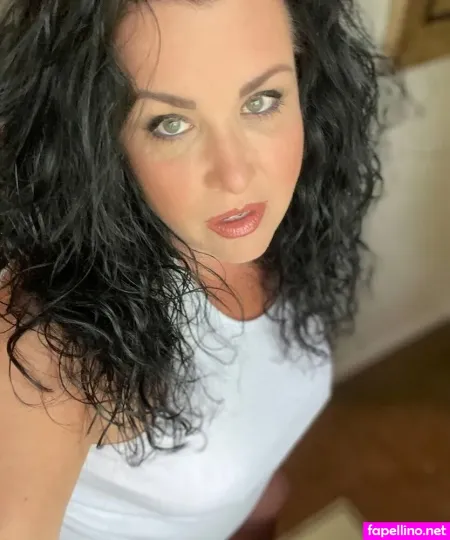 Evangeline OnlyFans Thumbnail #6Vx1Db70ko