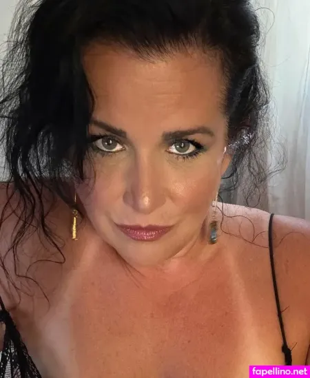 Evangeline OnlyFans Thumbnail #Uq2RZ5XAwA