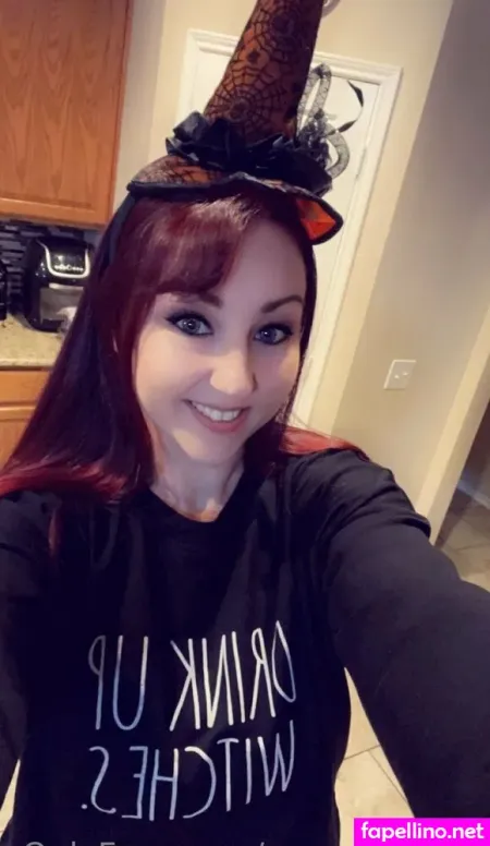 Evanora Skye OnlyFans Thumbnail #6uEXNhbl5A