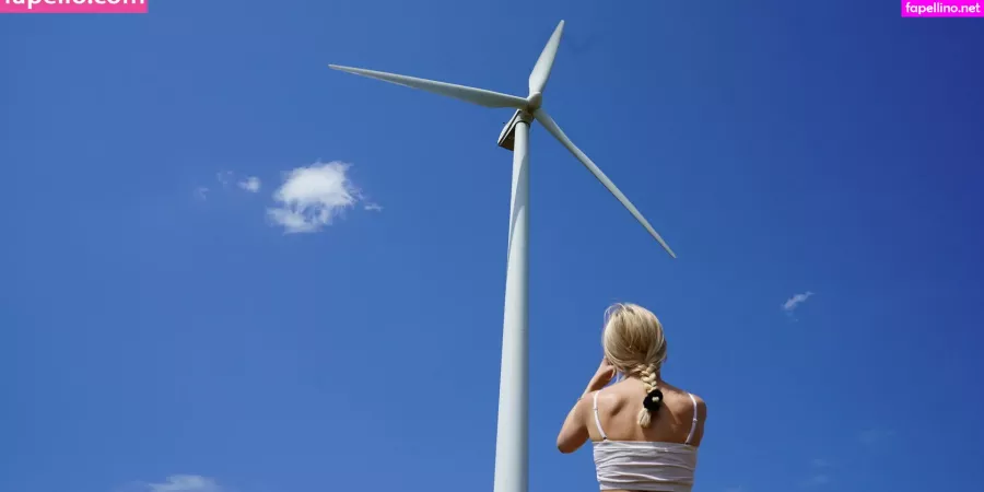 Evans Feet OnlyFans Thumbnail #HOW8A2w420