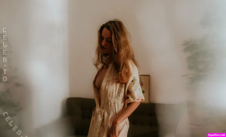 Evapechmarie OnlyFans Thumbnail #6rNaC8ACcx