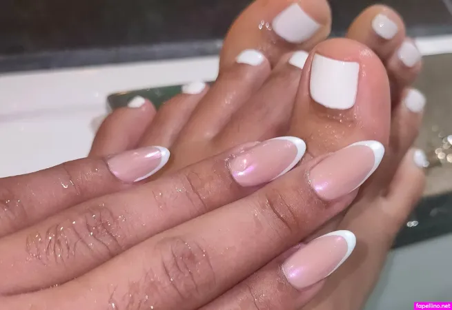 Evarmirezzz OnlyFans Thumbnail #ZQsuNTWbaV