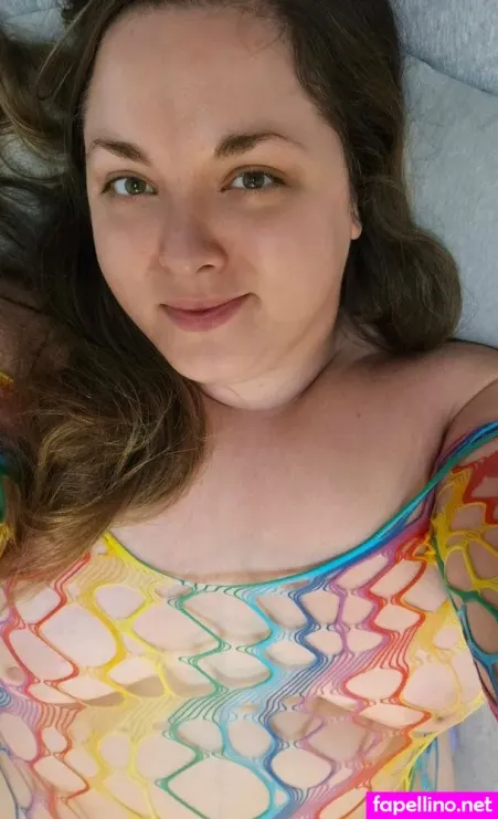 Evarosekissfree OnlyFans Thumbnail #ZY8rubyAPK